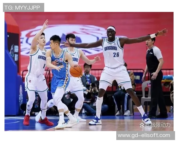 赛后分析：北京篮球队与重庆篮球队的战术对决与精彩瞬间回顾